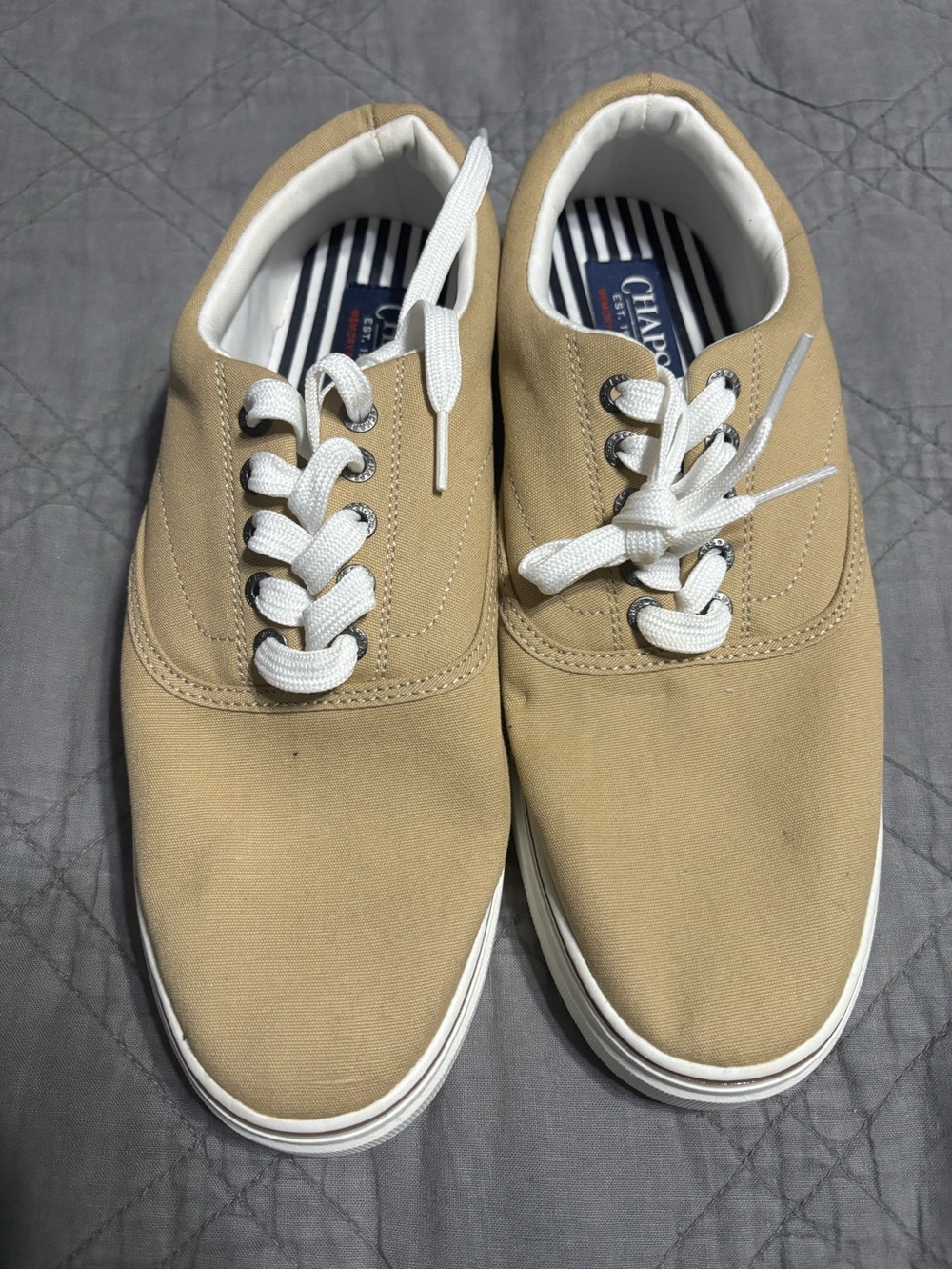 Chaps Men's Beige Canvas Low-Top Sneakers with White Laces